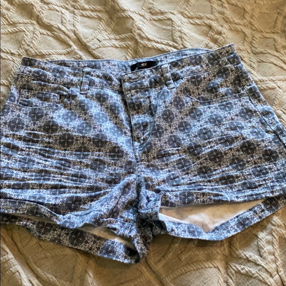 Pattern shorts